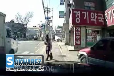 http://sak.ucoz.es/0111/Girl.Crossing..jpg